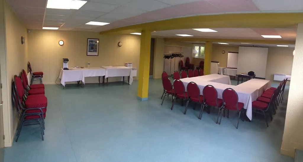 **  Hotel Restaurant Du Lac Combourg France