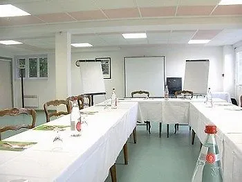 Hotel Restaurant Du Lac Combourg 2*,  Francja
