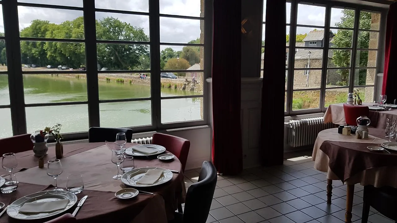 Hotel Restaurant Du Lac Combourg